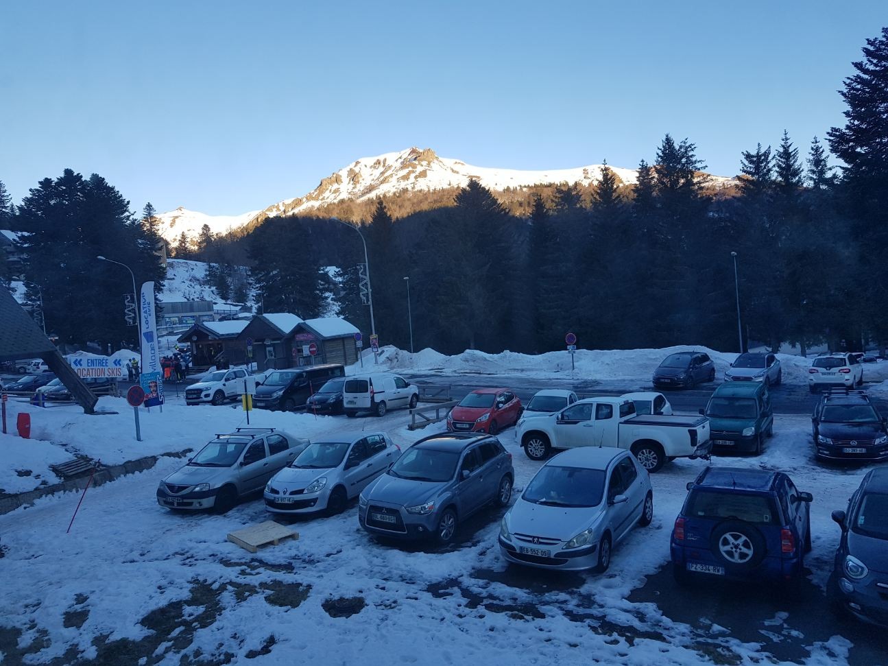 parking départemental côté OUEST