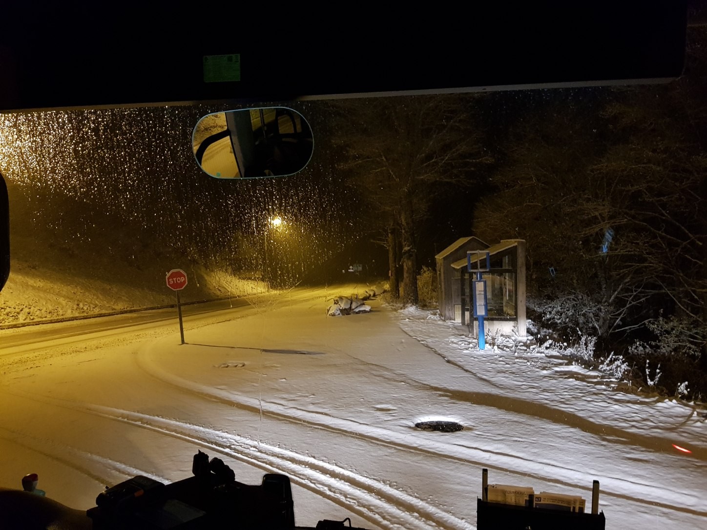 samedi 6 h dans le bus SNCF 