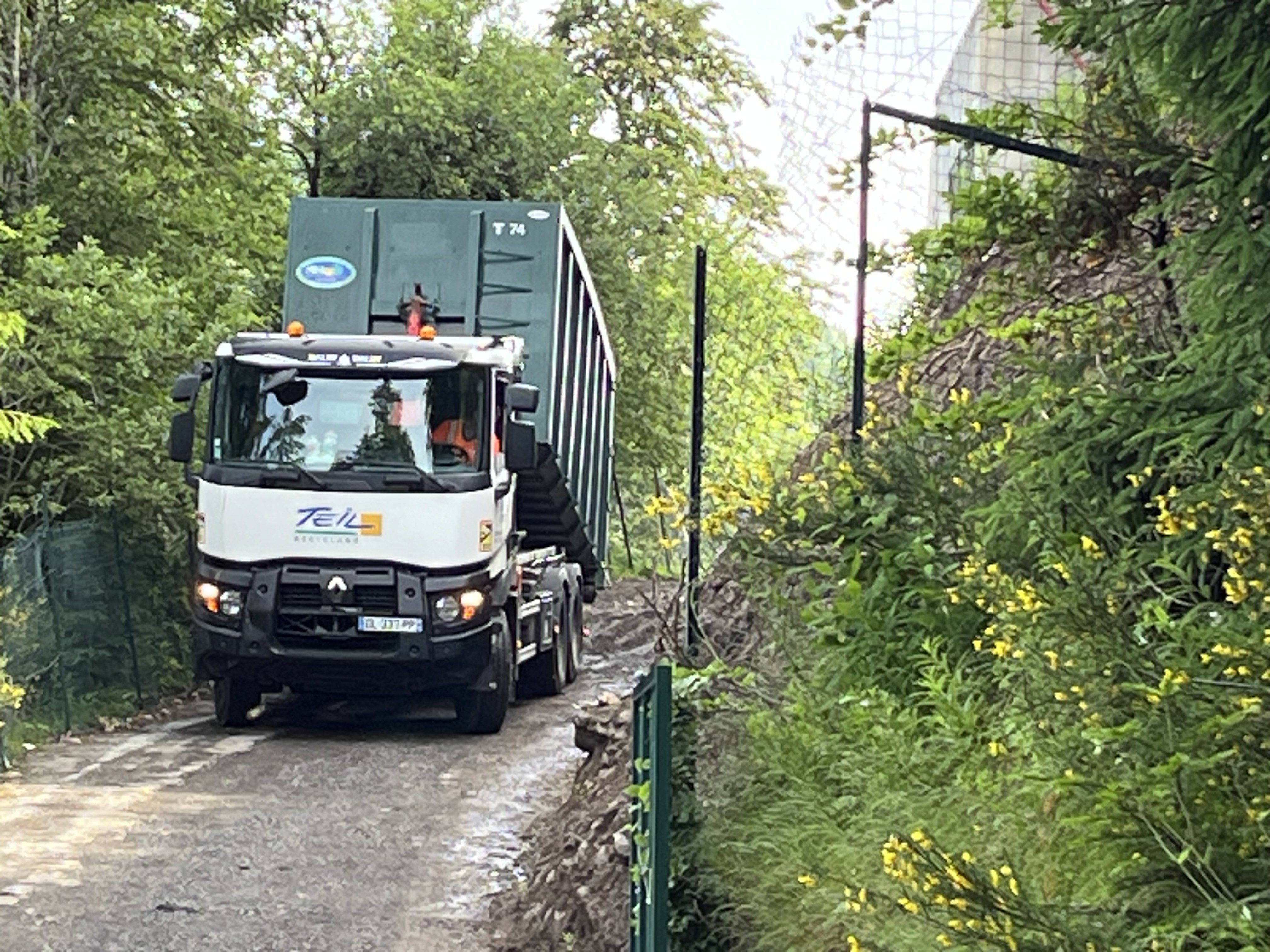 19 juin camion d'enlèvement déchets