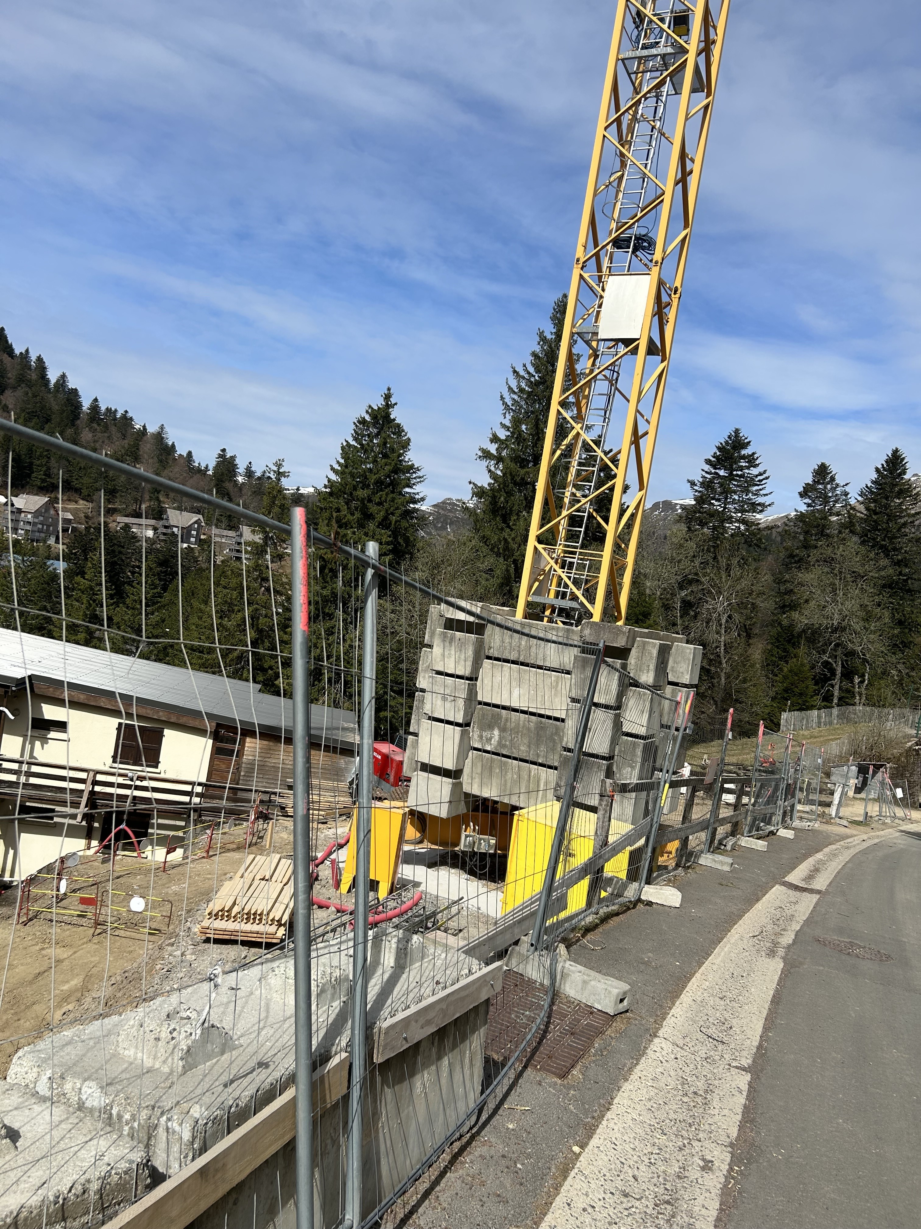 10/4 la grue en place